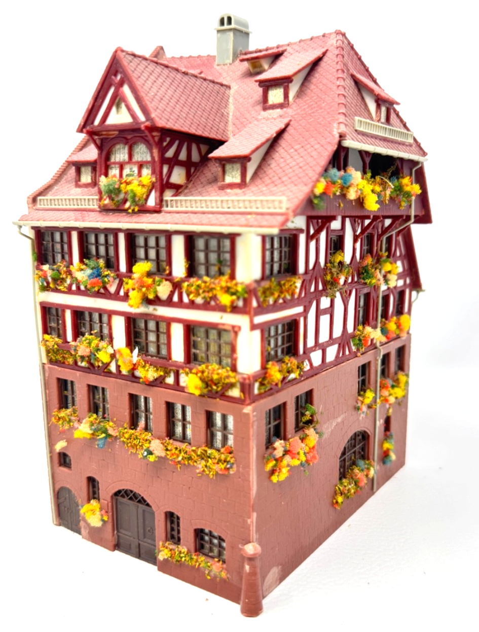 Faller H0 932 Fachwerkhaus Albrecht-Dürer-Haus ca. 11,5 x 15 x 19,3 cm HO 1:87