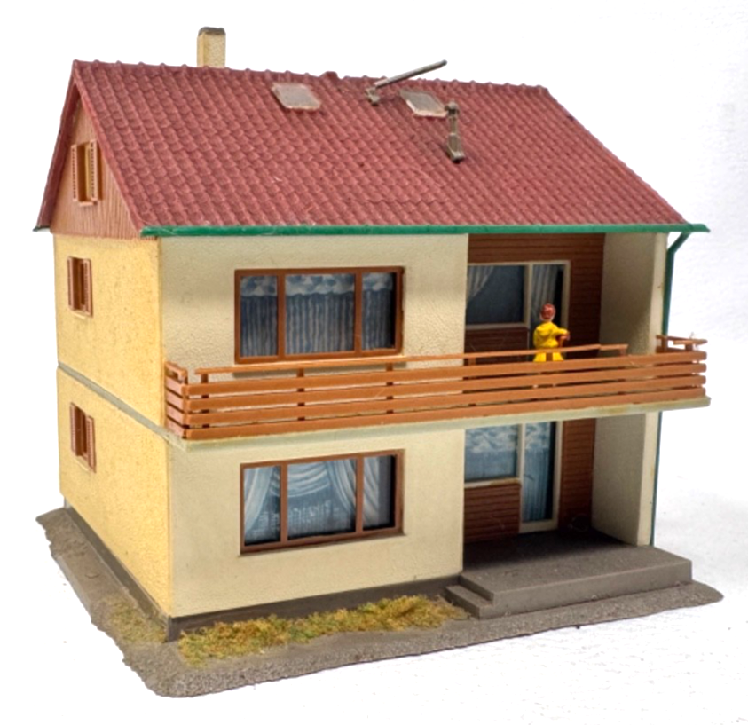 Kibri H0 B-8070 Zweifamilienhaus - ca. 10,4 x 9,4 x 10 cm HO H0 1:87 Kibri H0 B-8070 Zweifamilienhaus - ca. 10,4 x 9,4 x 10 cm HO H0 1:87