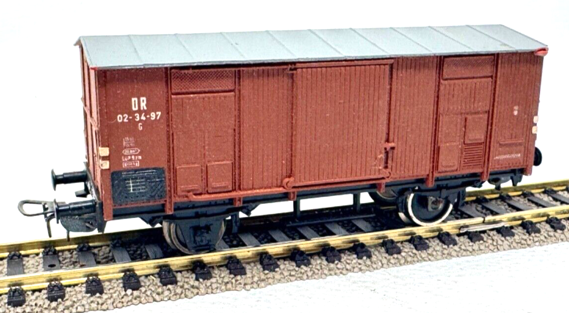 Piko H0 5/6448 Gedeckter Güterwagen 02-34-97 - DR braun - 1:87 H0 HO kl. defekt