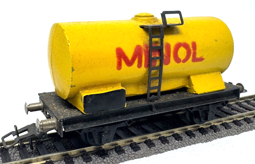 Piko Kesselwagen Minol - Rarität - gelb / schwarz - HO H0 1:87 Piko Kesselwagen Minol - Rarität - gelb / schwarz - HO H0 1:87
