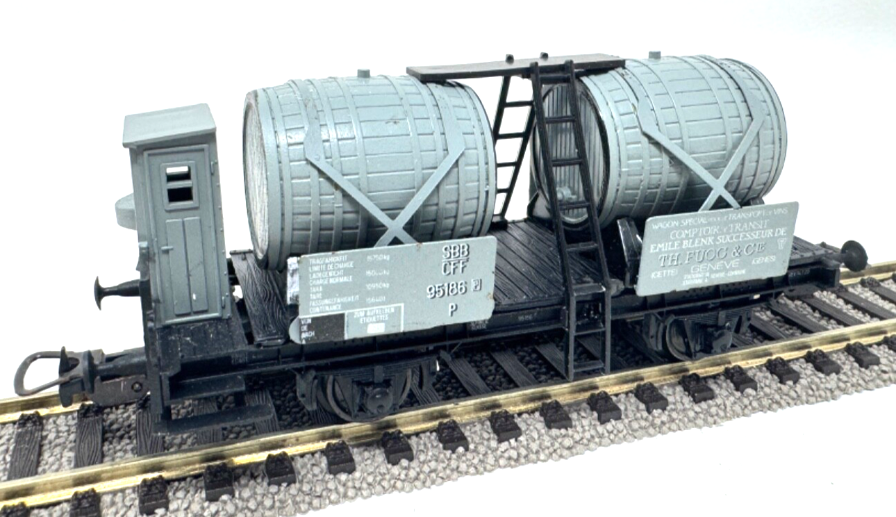 VEB Preto 426/124 Weinfasswagen der SBB - TH. FUOG & C - Bremserhaus 1:87 HO H0 VEB Preto 426/124 Weinfasswagen der SBB - TH. FUOG & C - Bremserhaus 1:87 HO H0