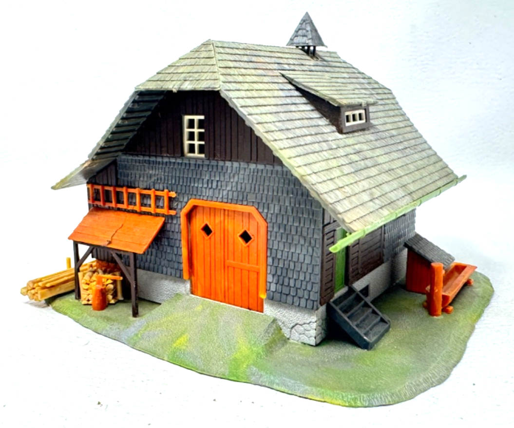 Faller H0 B-283 Schwarzwaldhaus Berghaus Gebäude  12 x 12 x 9 cm - HO H0 1:87