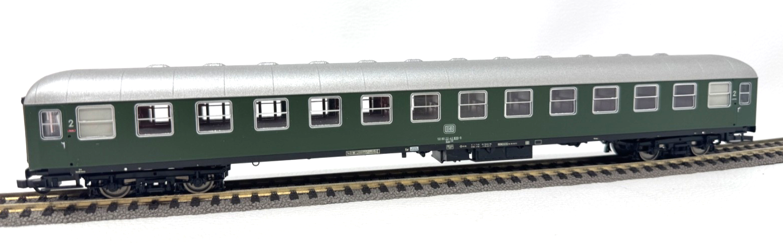 Roco 44903 H0 D-Zug Abteilwagen 2. Klasse - 22-42 809-9 - DB - H0 HO 1:87