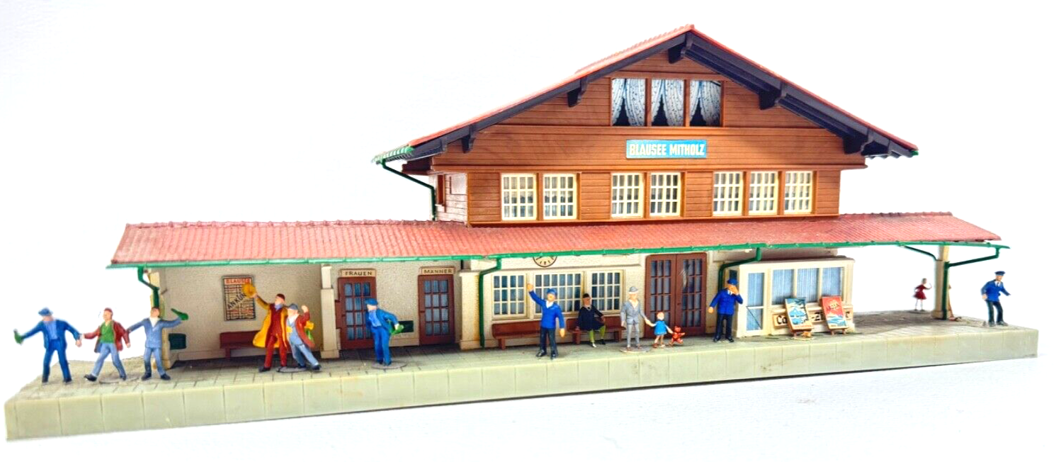 Kibri 9508 Bahnhof "Blausee Mitholz"- HO H0 1:87 - 33 x 13 x 11,3 cm