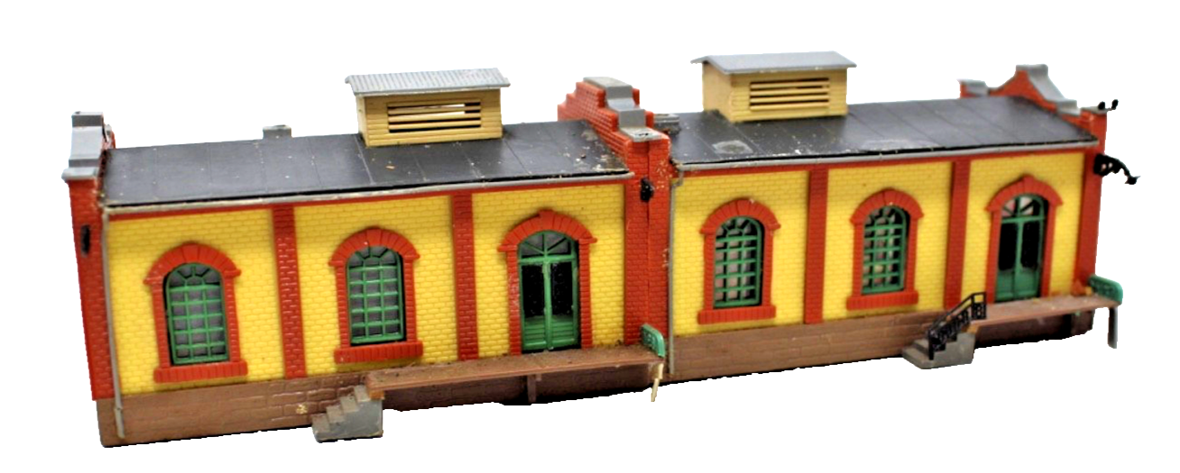 Auhagen Güterbahnhof Bahnhof - Eigenbau - ca. 24 x 10,5 x 6,6 cm - HO H0 1:87 TT