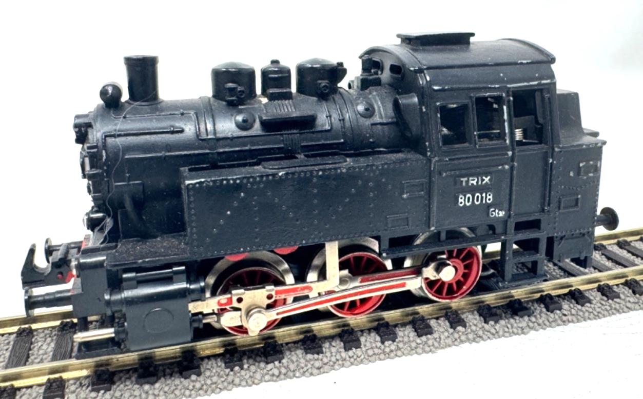 Trix Express H0 Dampflok 80 018 H0 HO 1:87 mit kleinen Lackschäden