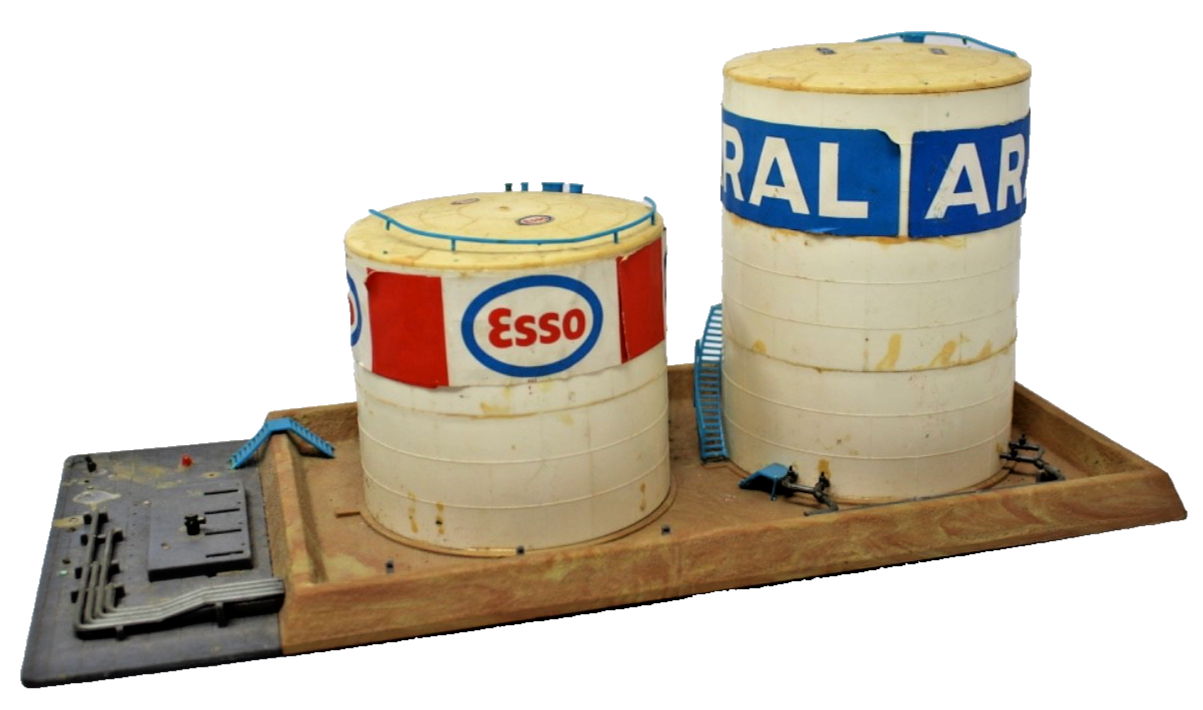 Kibri H0 Tanklager Hochtank  ca. 32 x 15 x 13 cm HO H0 1:87 für Bastler