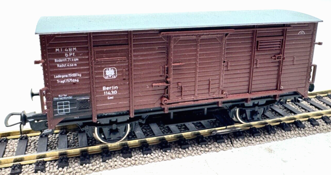 Piko Gedeckter Güterwagen K.P.E.V.  114 30 Berlin - Gml - H0 HO 1:87