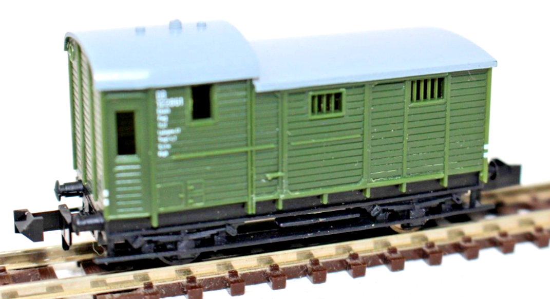 Minitrix N 3254 Güterwagen Gepäckwagen Begleitwagen 122861 DB - N  1:160