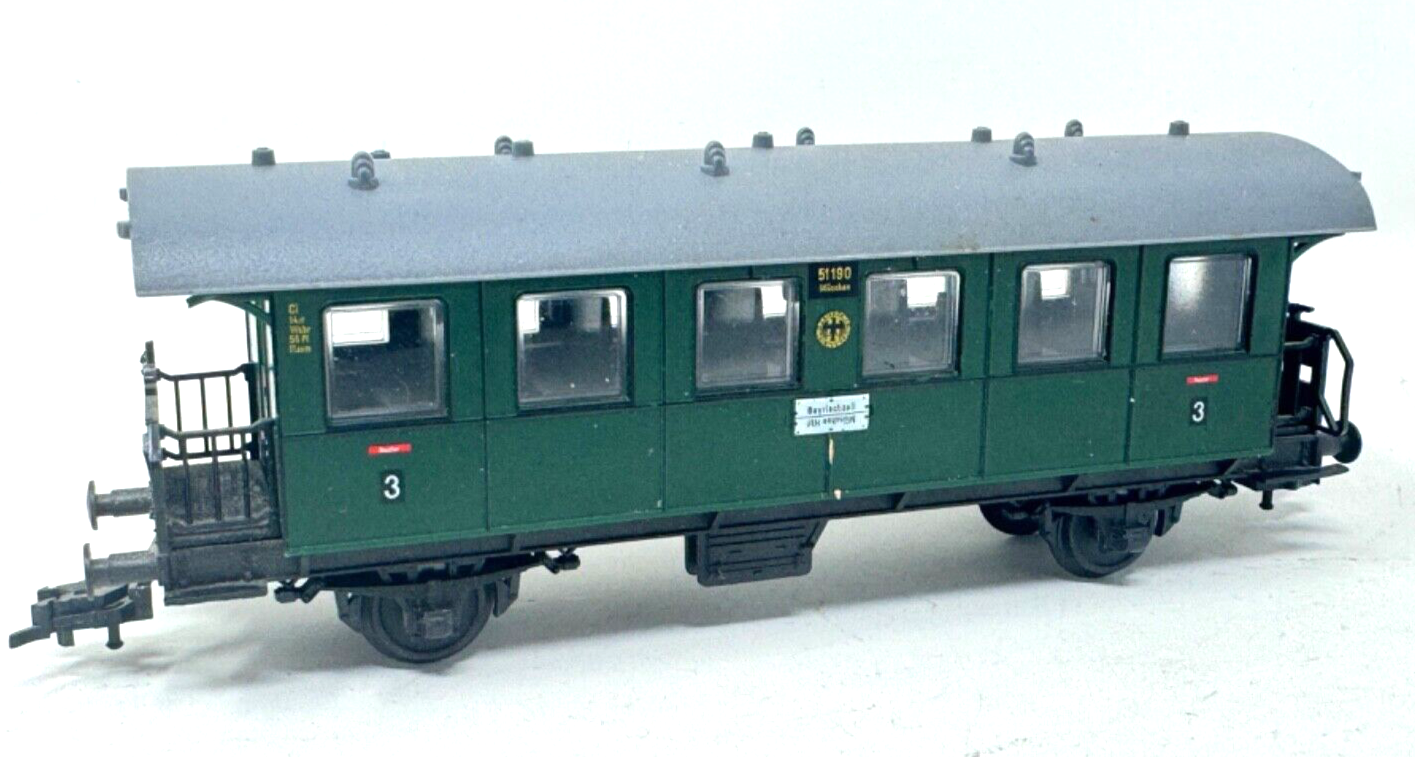 Fleischmann HO 5002 Personenwagen 3. Klasse (Donnerbüchse) DRG grün  1:87 HO H0