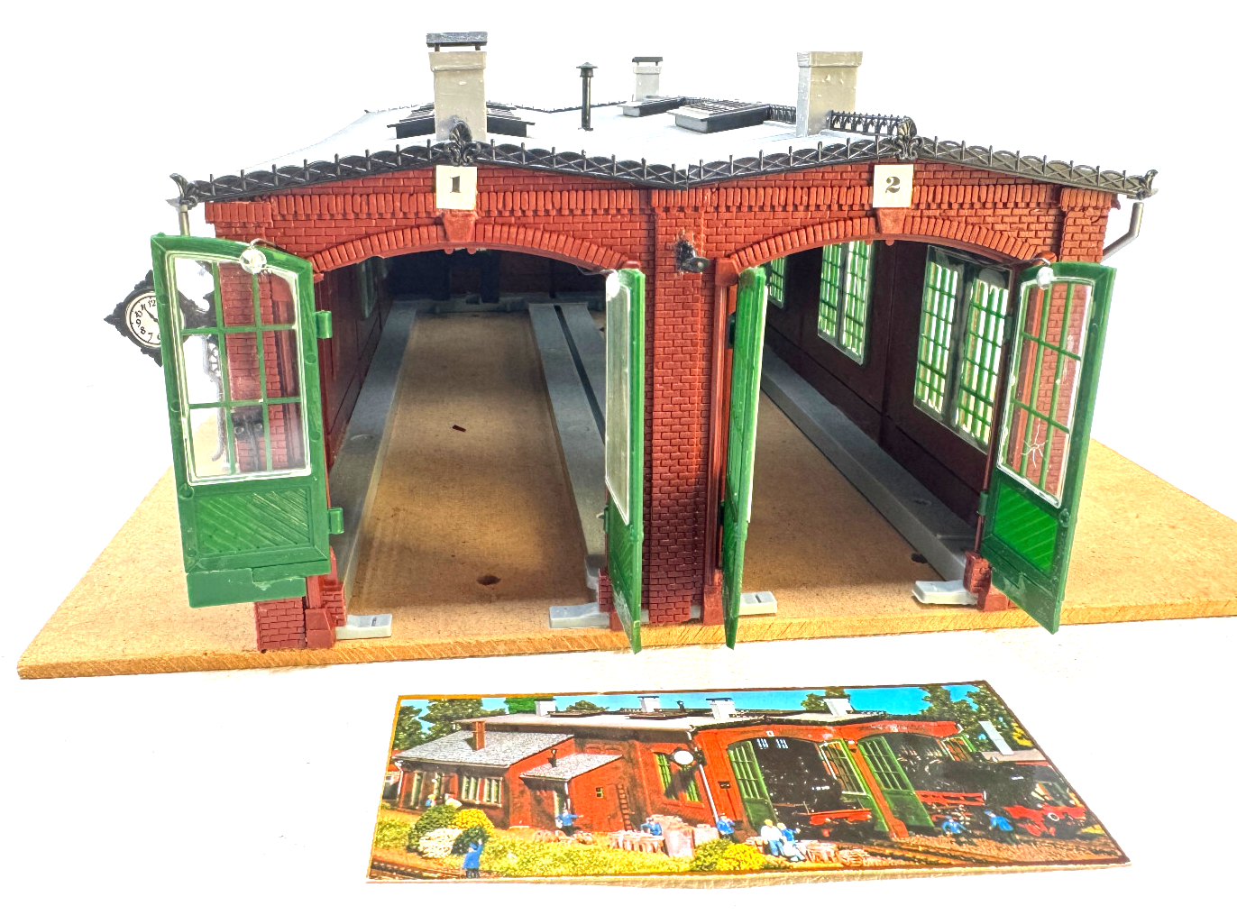 Vollmer 45752 H0 Lokschuppen mit Türschließautomatik - 1:87 HO H0 - für Bastler Vollmer 45752 H0 Lokschuppen mit Türschließautomatik - 1:87 HO H0 - für Bastler
