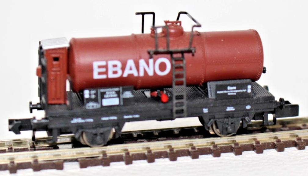 Arnold N 4520 Kesselwagen mit Bremserhaus "EBANO" 526 950 DR - N 1:160