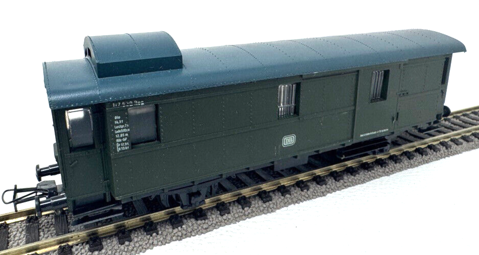 Piko Gepäckwagen Packwagen 117 530 Reg - DB - 1:87 H0 HO