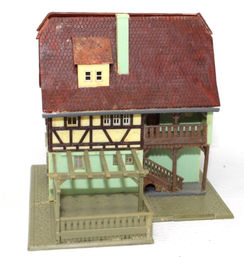 Faller H0 B-933 Gebäude Weinhaus Nusch 11,3 x 11,3 x 10,4 cm - HO H0 1:87