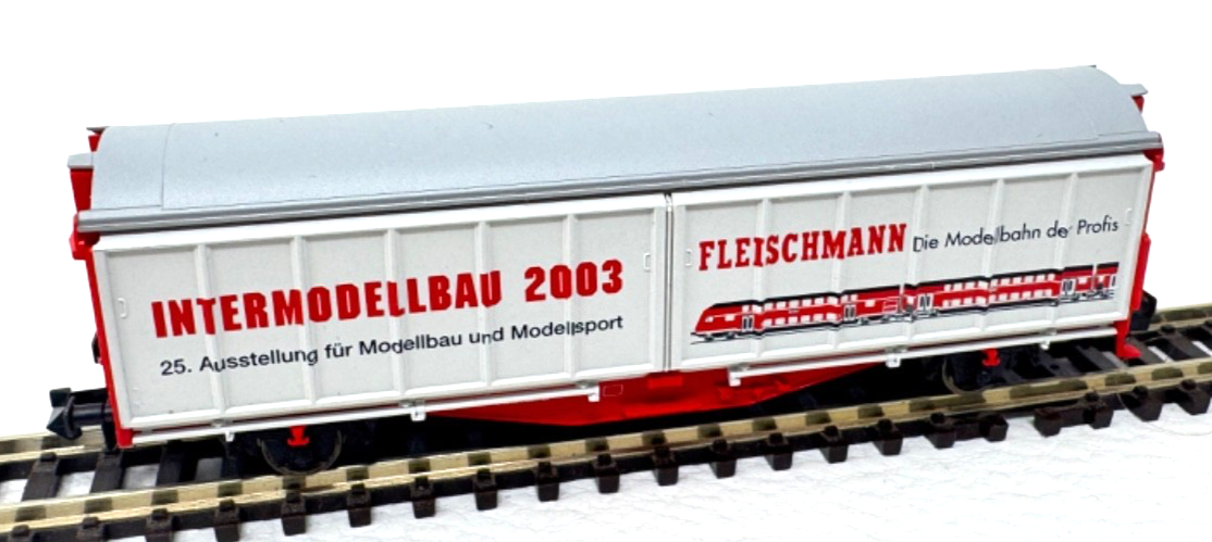 Fleischmann piccolo 83 8370 K gedeckter Güterwagen Intermodellbau 2003 N  1:160