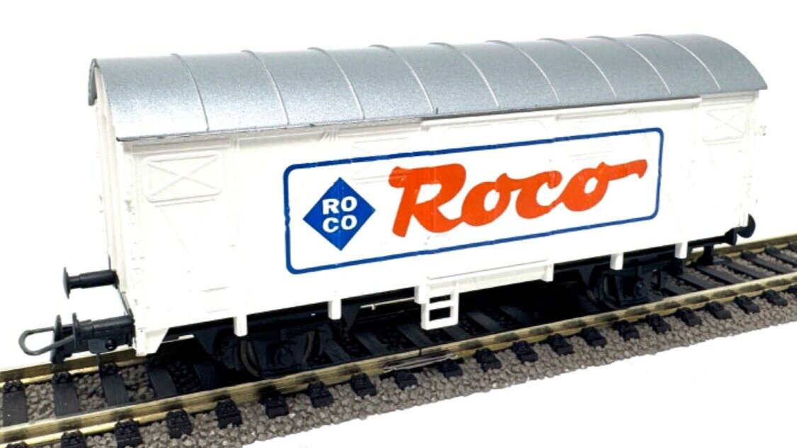 Roco HO Gedeckter Güterwagen Kühlwagen - Roco Werbewagen - H0 HO 1:87 kl. Defekt