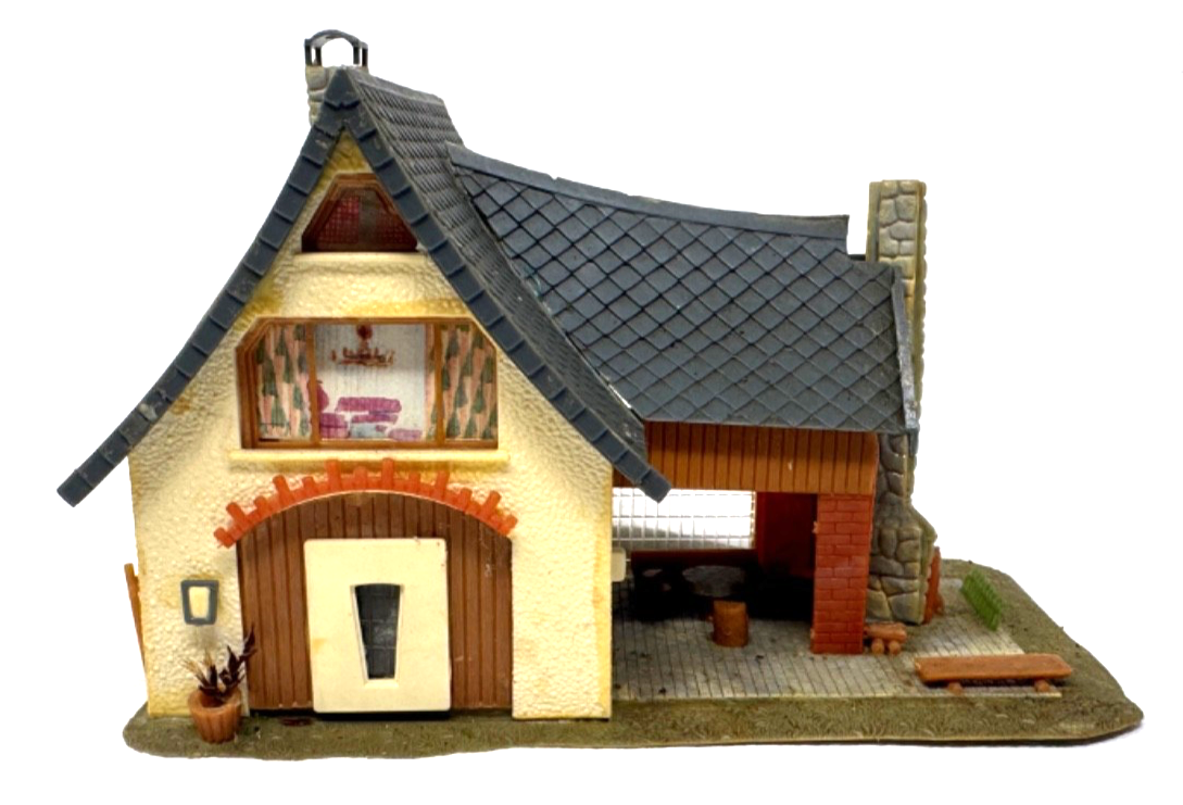 Faller H0 261 Haus Wohnhaus mit offenem Grill 14,5 x 10,5 x 10 - H0 HO 1:87