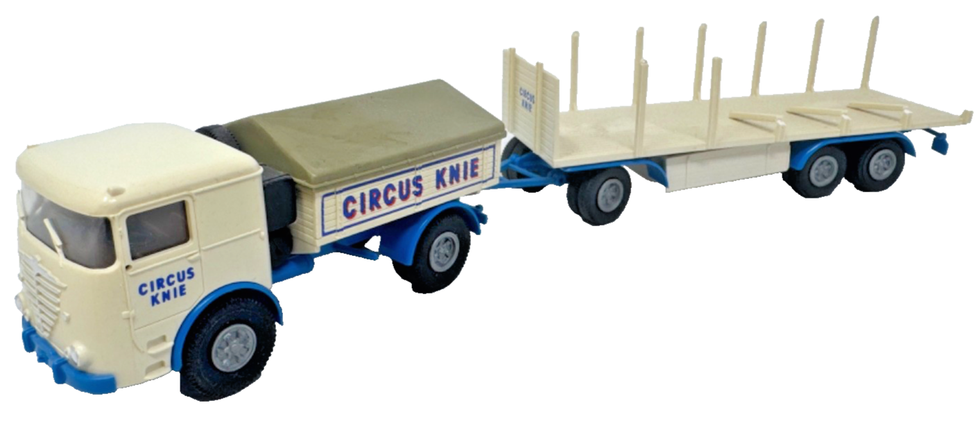 Brekina 1:87 Büssing Commodore Hängerzug - Circus Knie - 1:87 H0 HO
