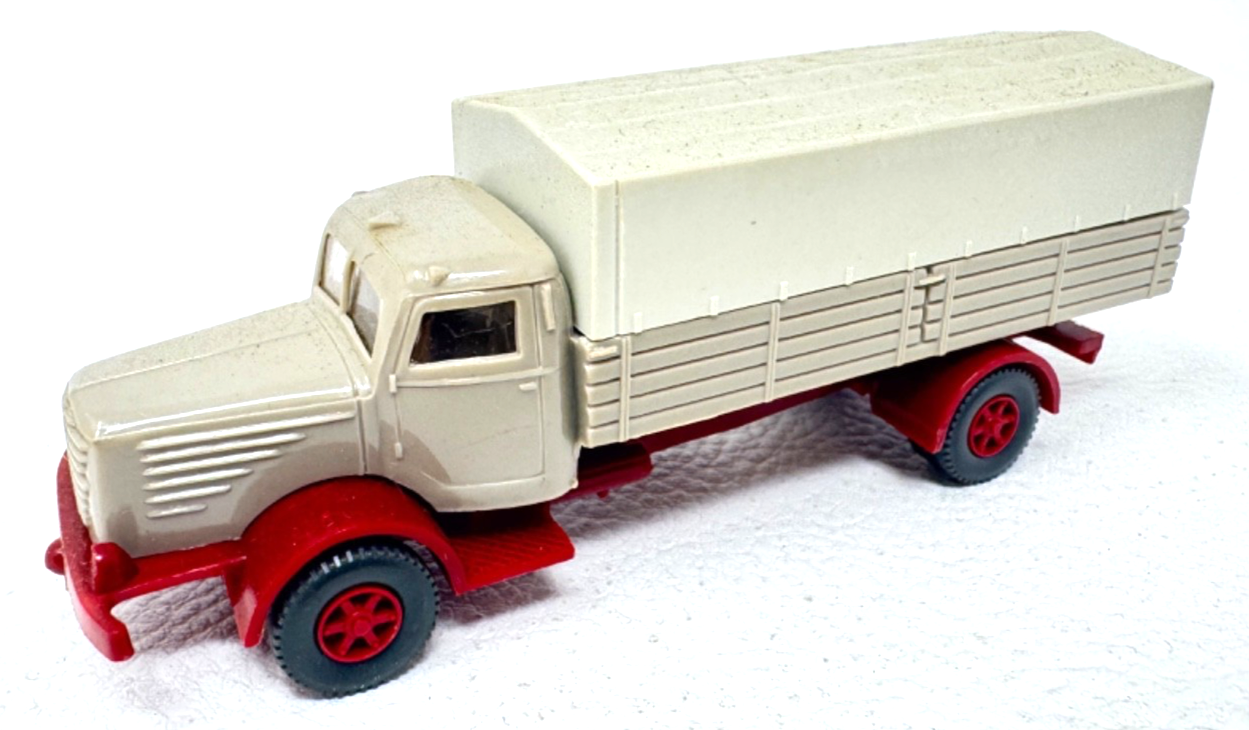 Wiking H0 Büssing 8000 Pritschen-LKW grau / beige / rot Modellauto H0 HO 1:87