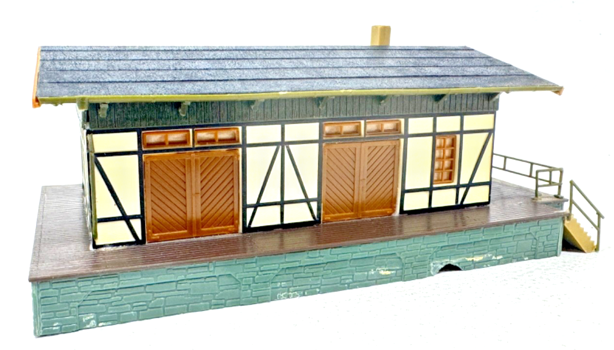 Vero H0 / TT Güterschuppen zweiseitig mit Büro H0 HO 1:87