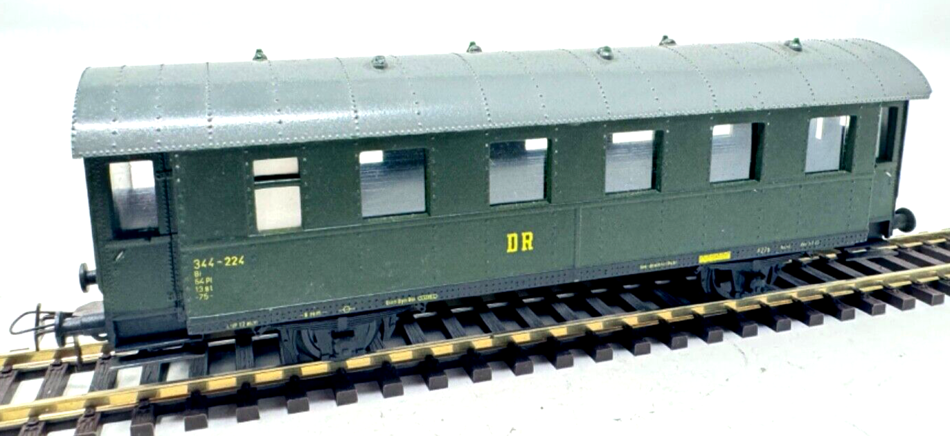 Piko Personenwagen 344-224 Bi 54 PI - DR - grün H0 HO 1:87