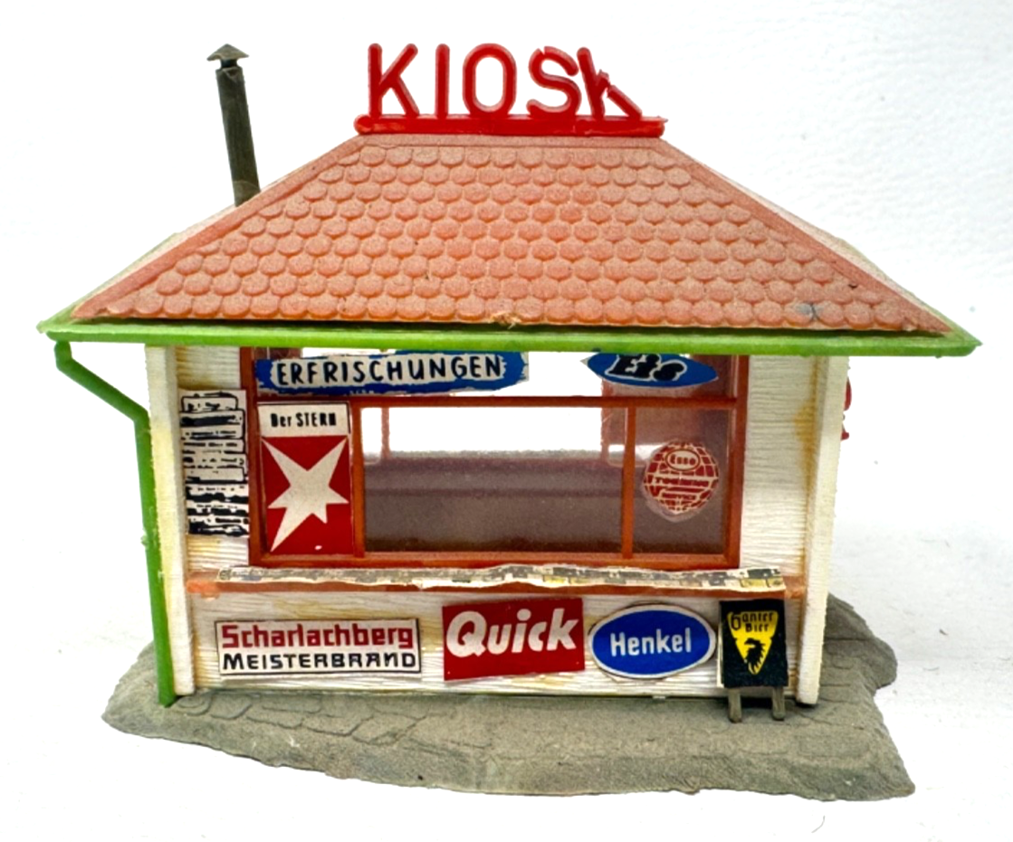 Faller H0 135/II Kiosk fertig gebaut ca. 7,5 x 5 x 6 cm H0 HO 1:87