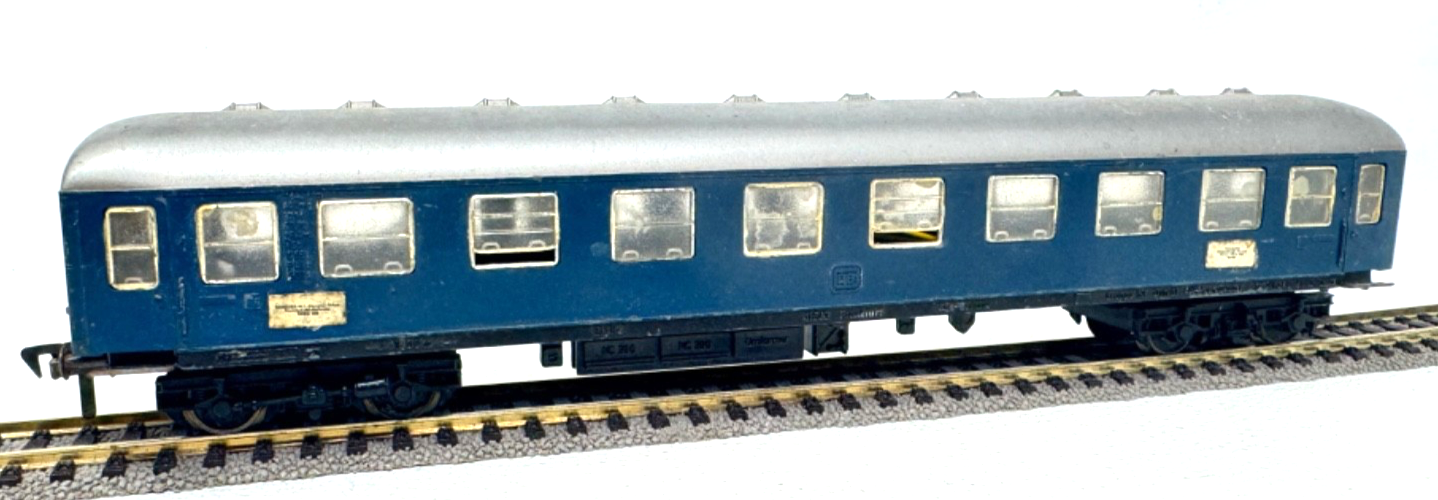 Fleischmann H0 1512 Personenwagen blau 11843 Ffm - beleuchtet - 1:87 HO H0