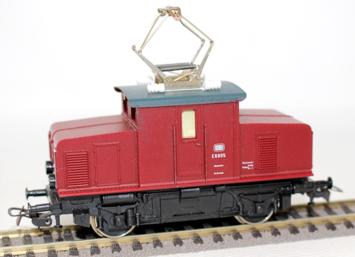 Piko H0 5/6200 E-Lok Elektrolok E 6905 DB rotbraun H0 HO 1:87 m. Defekt am Licht