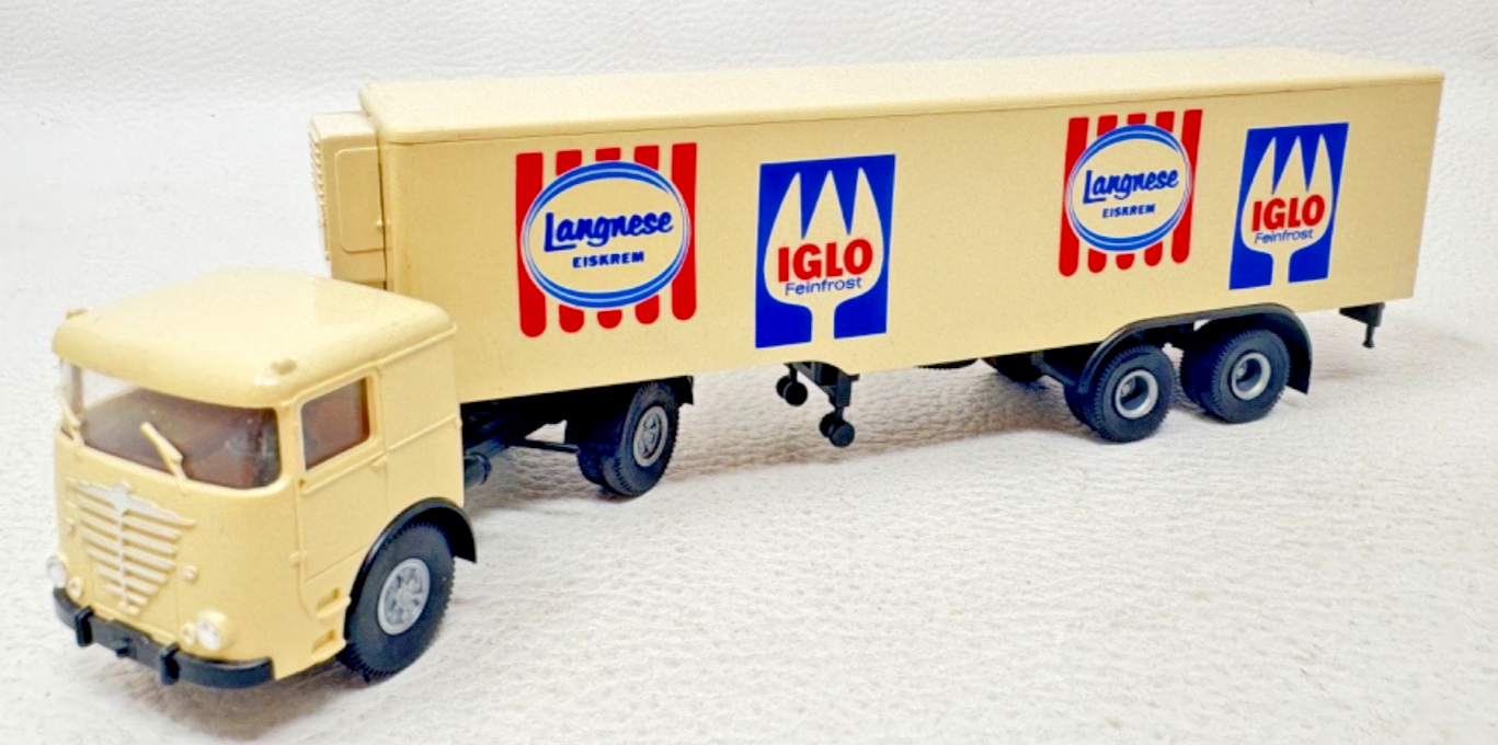 Brekina H0 Büssing LS 11 Kühlkoffer-Sattelzugs mit Langnese / Iglo - 1:87 H0 HO