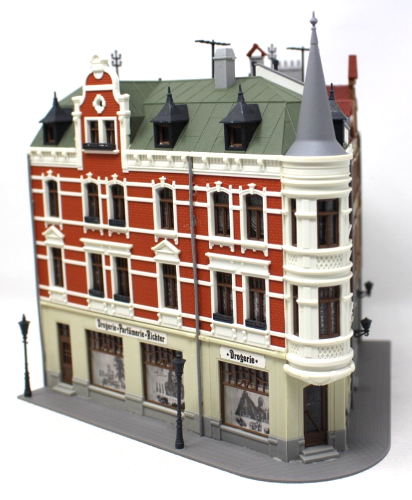 Kibri H0 38294 Eckhaus am Sternplatz ca. 22,5 x 23,5 x 19 cm 60 Grad HO H0 1:87