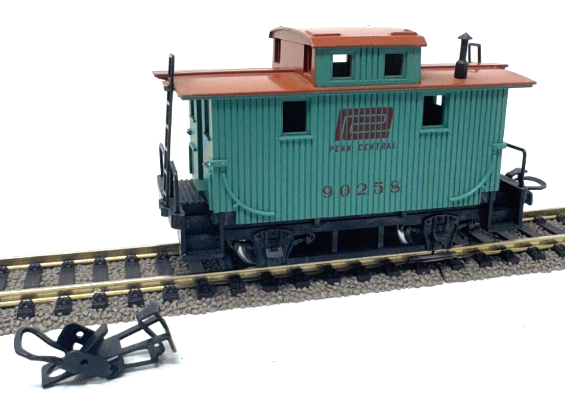 Märklin 4577 Güterzugbegleitwagen USA Penn Central 90258 H0 HO 1:87 für Bastler