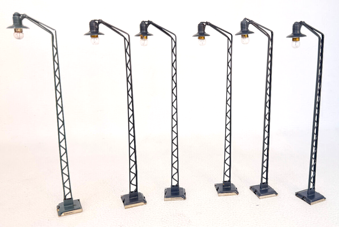 5x Leuchte HO - Gittermastleuchte einseitig - grau 14,6 cm - H0 HO 1:87 5x Leuchte HO - Gittermastleuchte einseitig - grau 14,6 cm - H0 HO 1:87