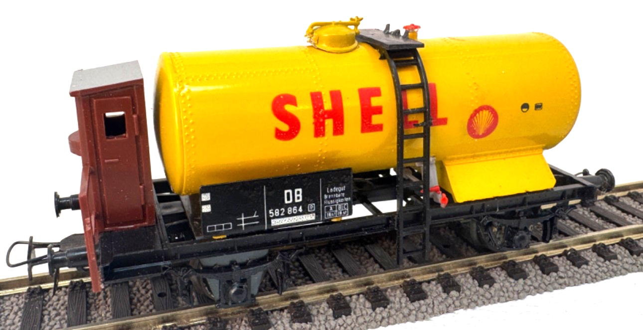VEB Schicht 426/107 Kesselwagen SHELL - 582 864 DB - HO H0 1:87