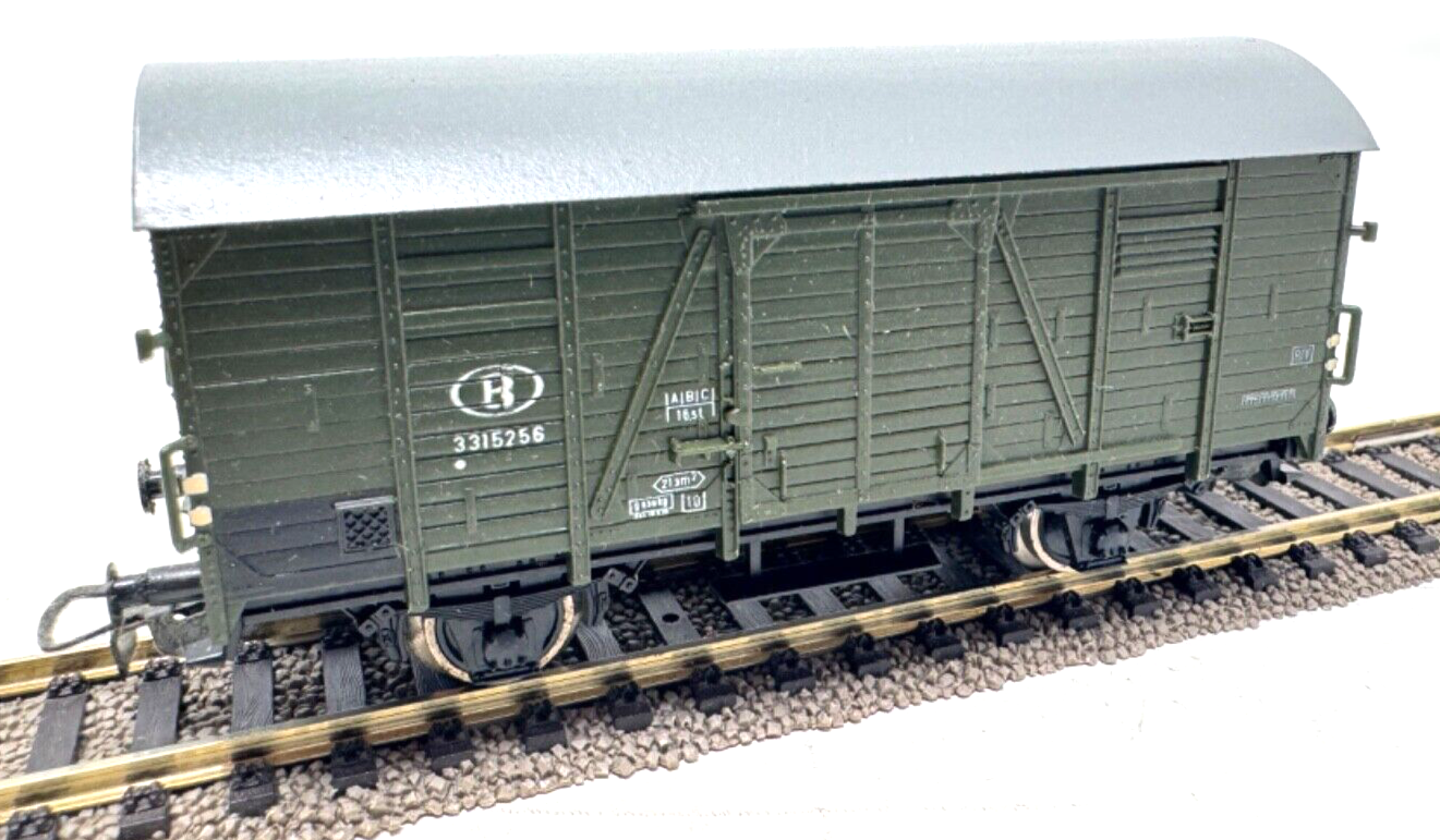 Piko H0 5/6446/040 Gedeckter Güterwagen 3315256 SNCB - DR - grün - 1:87 H0 HO