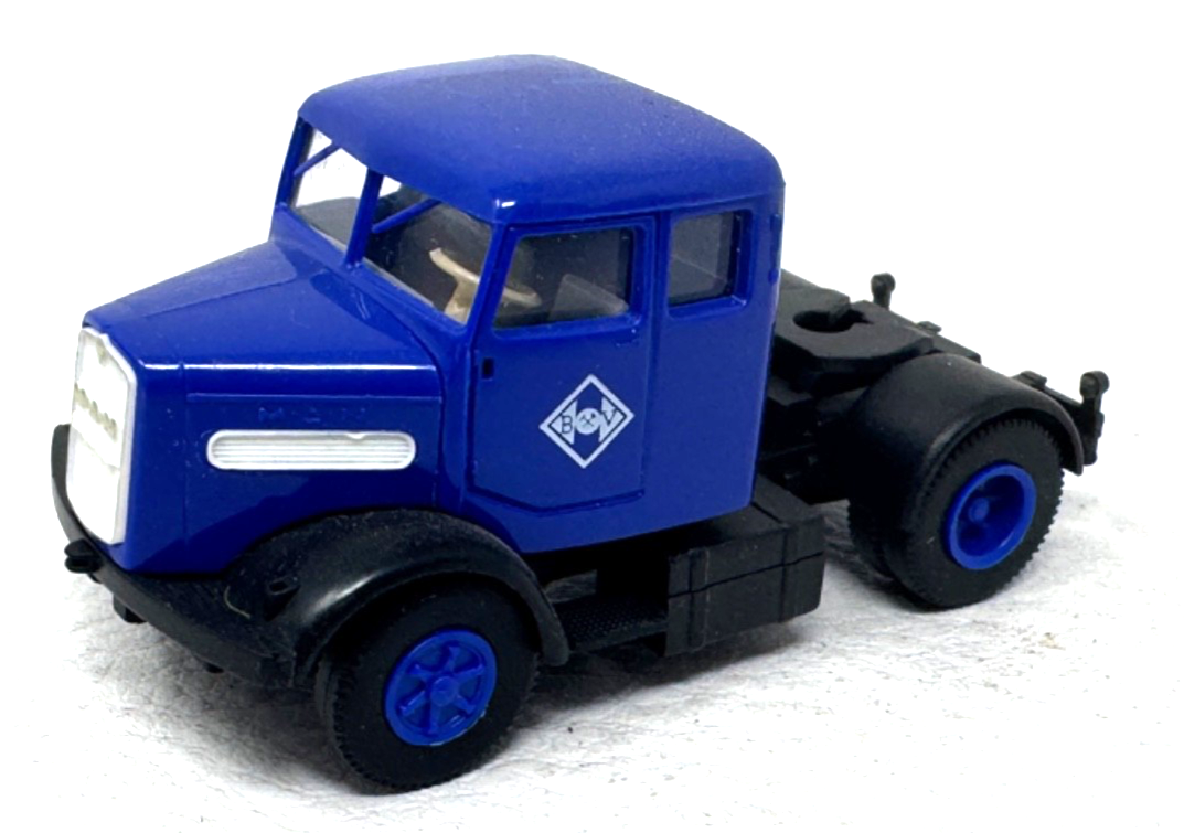 Albedo H0 MAN Sattelzugmaschine B V - H0 HO 1:87 Albedo H0 MAN Sattelzugmaschine B V - H0 HO 1:87