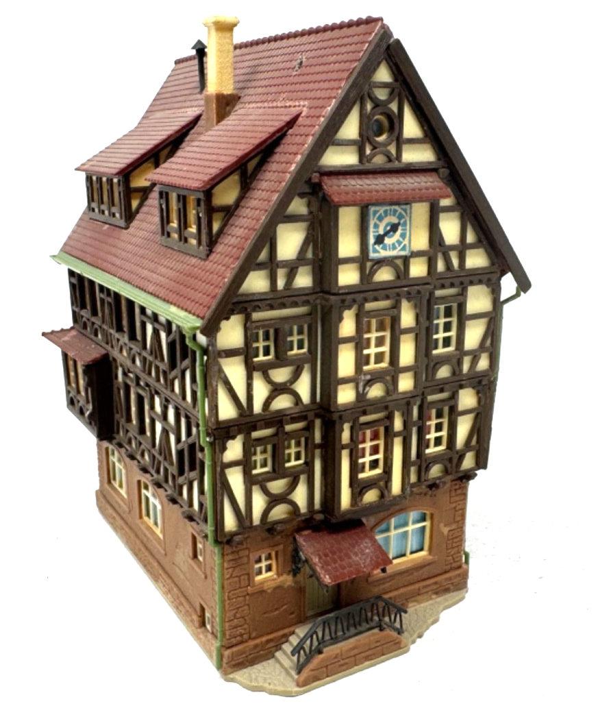 Vollmer N 21773 Gebäude Fachwerkhaus Altstadthaus 8 x 9,7 x 11,8 cm - N 1:160