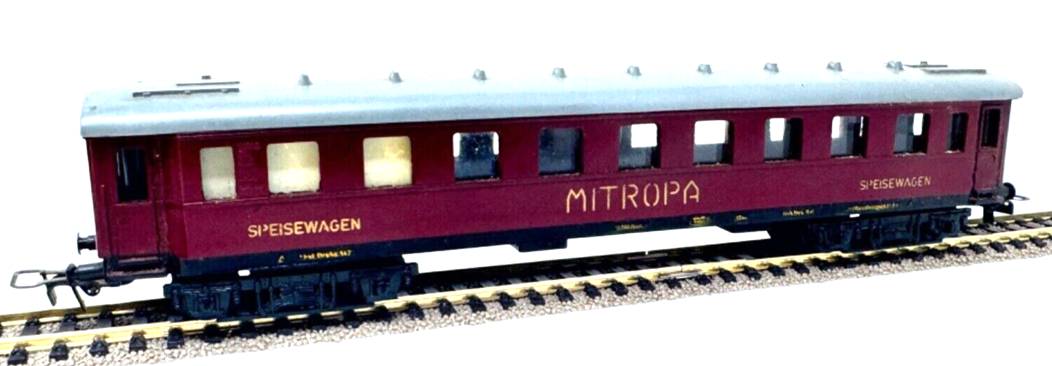 Piko Mitropa 18350 Speisewagen - rot / grau - H0 HO 1:87 Piko Mitropa 18350 Speisewagen - rot / grau - H0 HO 1:87