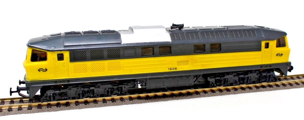 Piko H0 59740 Diesellok Ludmilla gelb BR 130  1606 DR - H0 HO 1:87