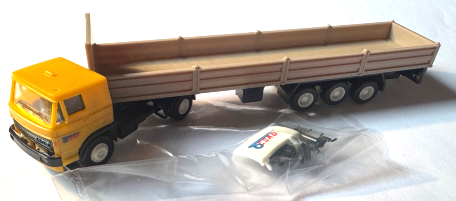 IGRA 358 90  H0 LKW Liaz 100 Pritschensattelzug - HO H0 1:87