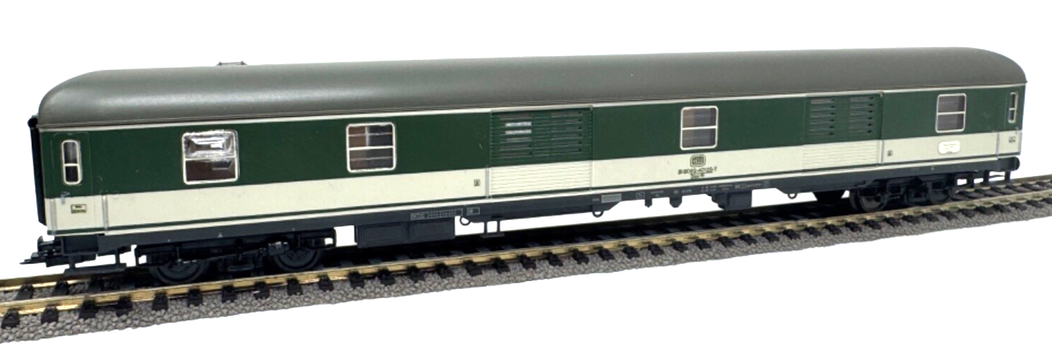 Röwa 3216 Güterwagen - Packwagen 92-40 125-7 - Düm 902 - DB - 1:87 HO H0 Röwa 3216 Güterwagen - Packwagen 92-40 125-7 - Düm 902 - DB - 1:87 HO H0