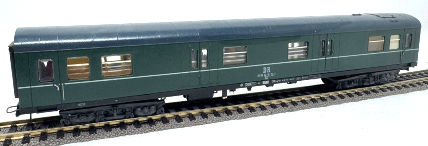 Piko Modernisierungswagen Gepäckwagen DR - 92-15 112-2 Dge - H0 HO 1:87 Kratzer