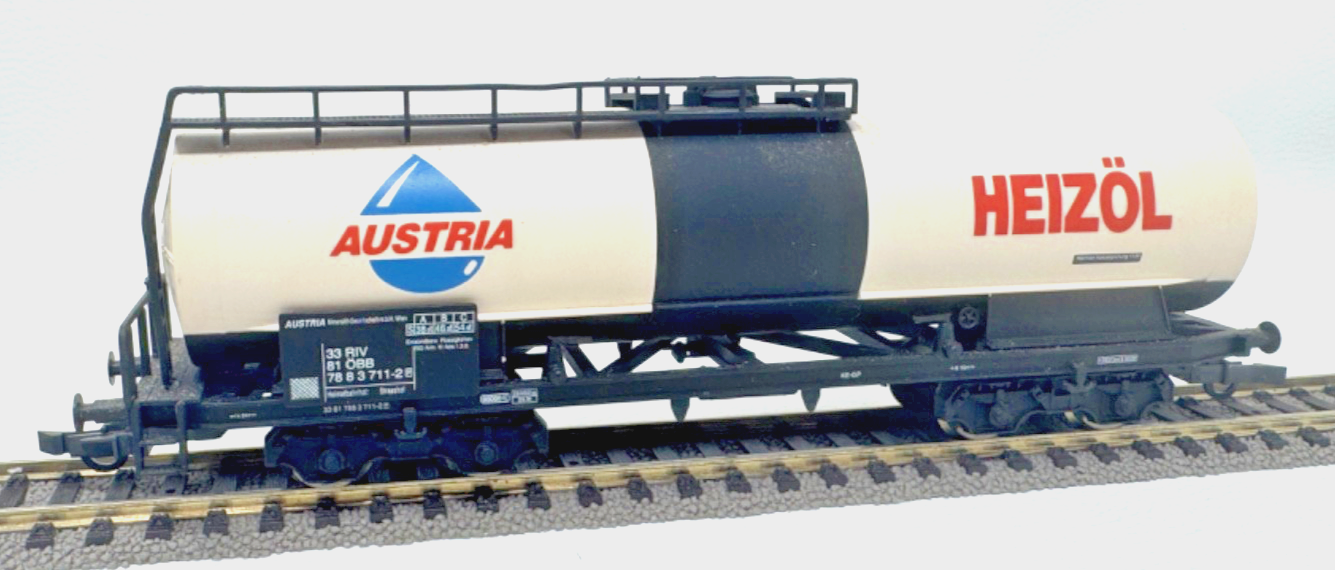 Liliput L222505 H0 4-achsiger Tankwagen Heizöl HO H0 1:87