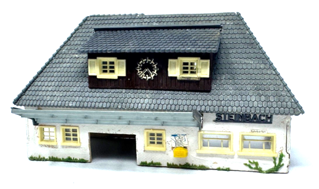 Faller H0 106 Gebäude Bahnhof "Steinbach" ca. 21 x 11,3 x 11,3 cm - HO H0 1:87