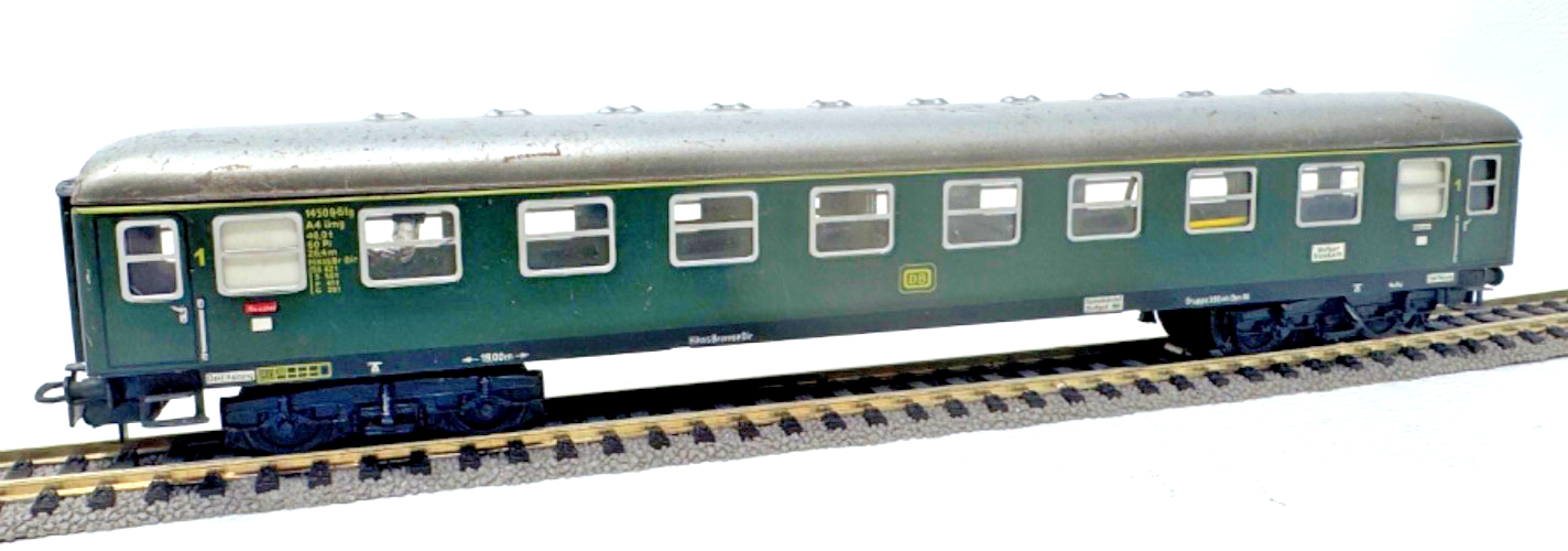 Märklin H0 4023 Schnellzugwagen 14509 Stg - A4 ümg - beleuchtet AC H0 HO 1:87