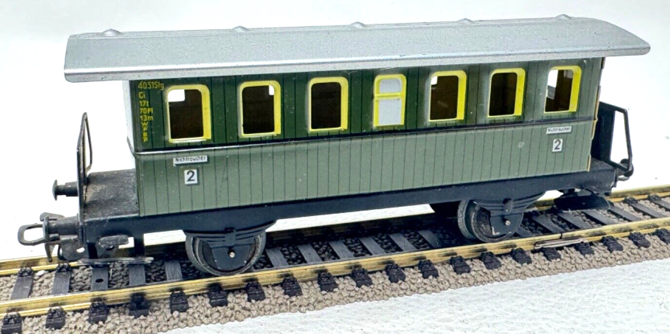 Märklin 4040 Personenwagen 2. Klasse 4051 Stg - Blech - HO H0 1:87 in OVP Märklin 4040 Personenwagen 2. Klasse 4051 Stg - Blech - HO H0 1:87 in OVP