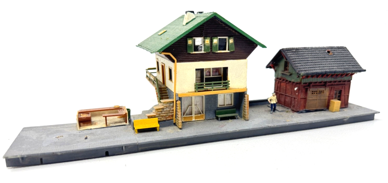 Faller H0 B-109 Bahnhof Alpina Hospiz 32,7 x 12,7 x 10,5 cm H0 HO 1:87