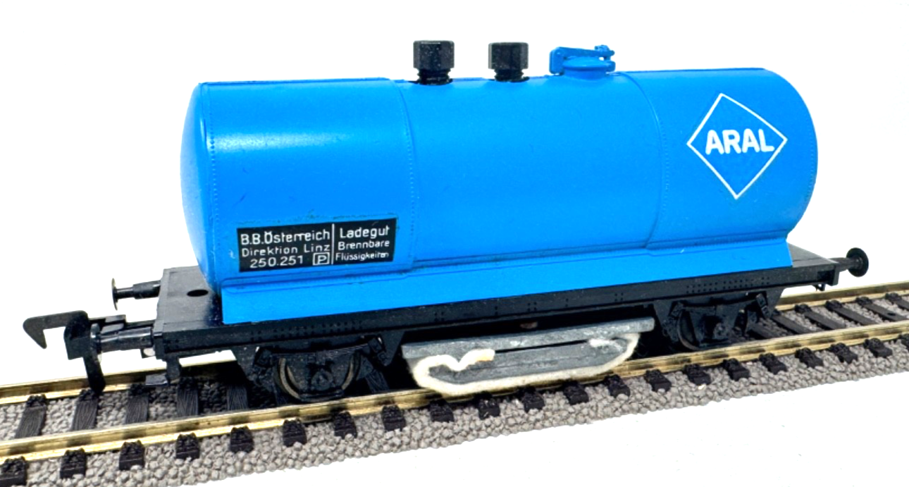 Liliput H0 1426 ARAL Kesselwagen 250.251 - B.B. Österreich Reinigung 1:87 HO H0