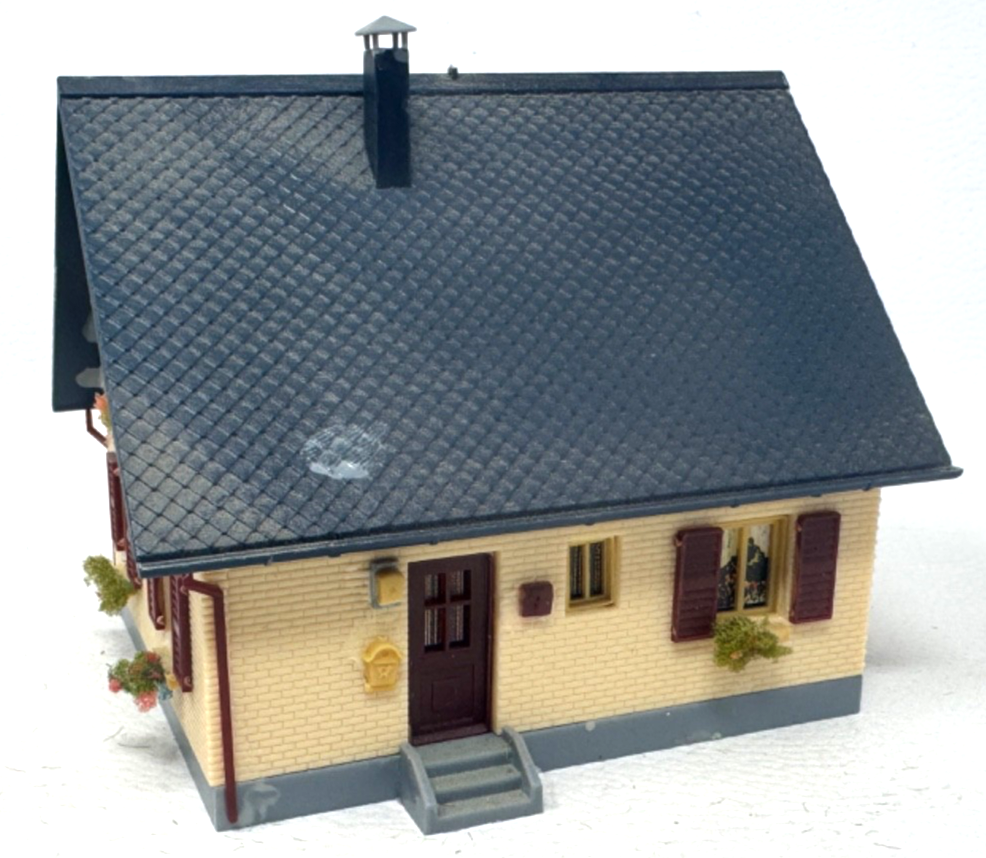 Faller 13223 H0 Kleines Einfamilienhaus ca.  10,7 x 9 x 9 cm HO H0 1:87